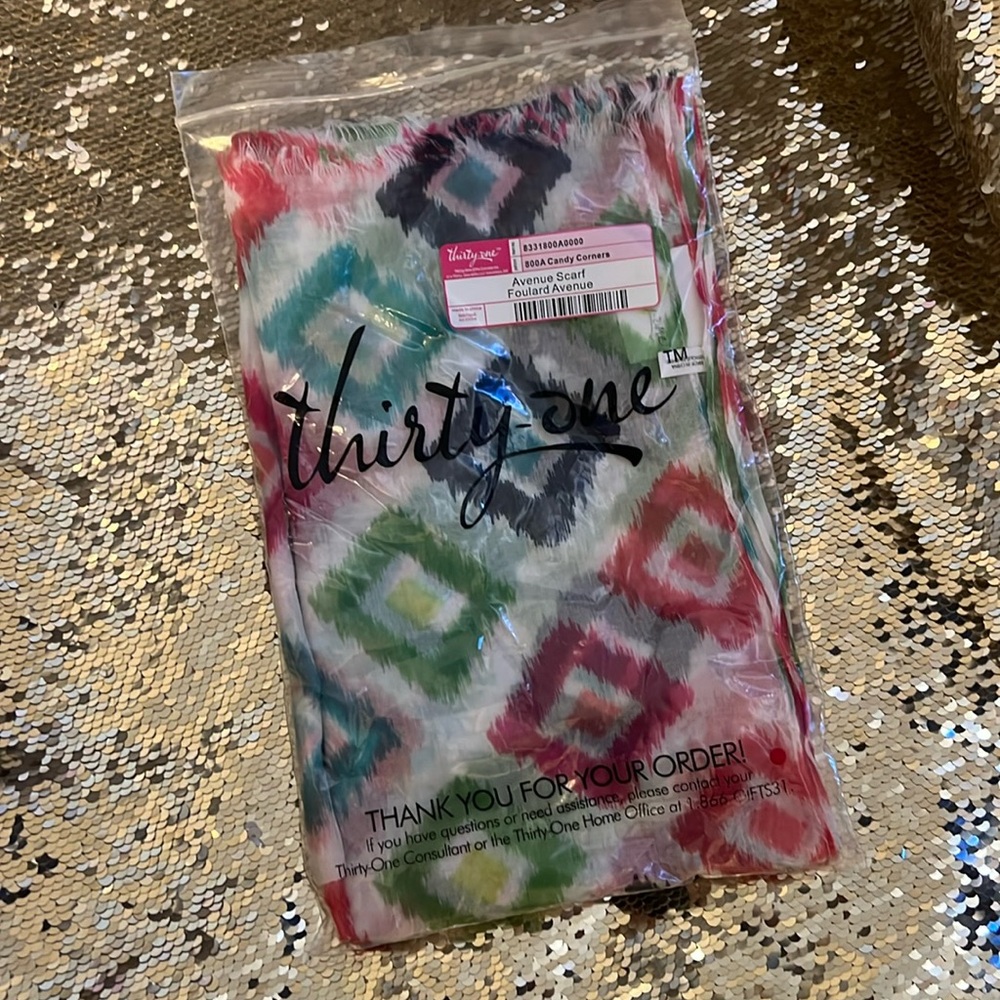 Thirty One Scarf